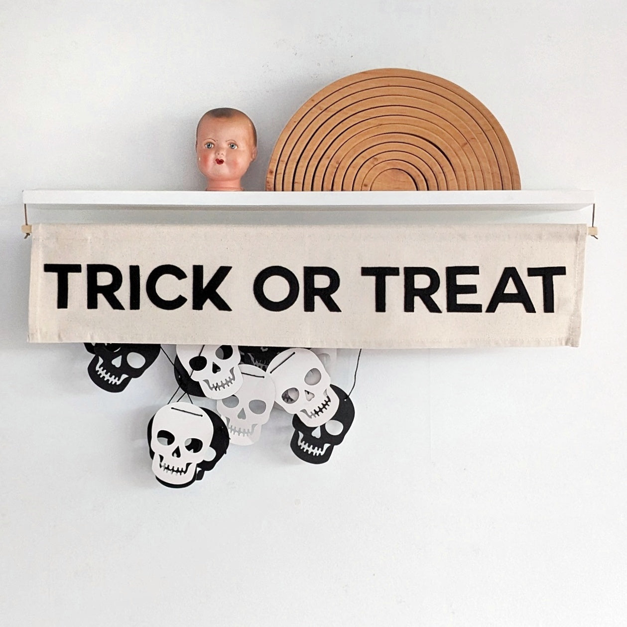 Trick or Treat Halloween banner, wall hanging