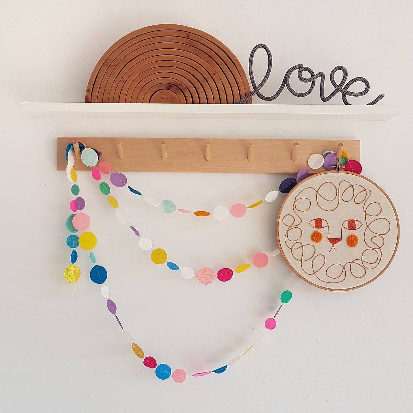 Spotty felt garland - Polka dot party colours