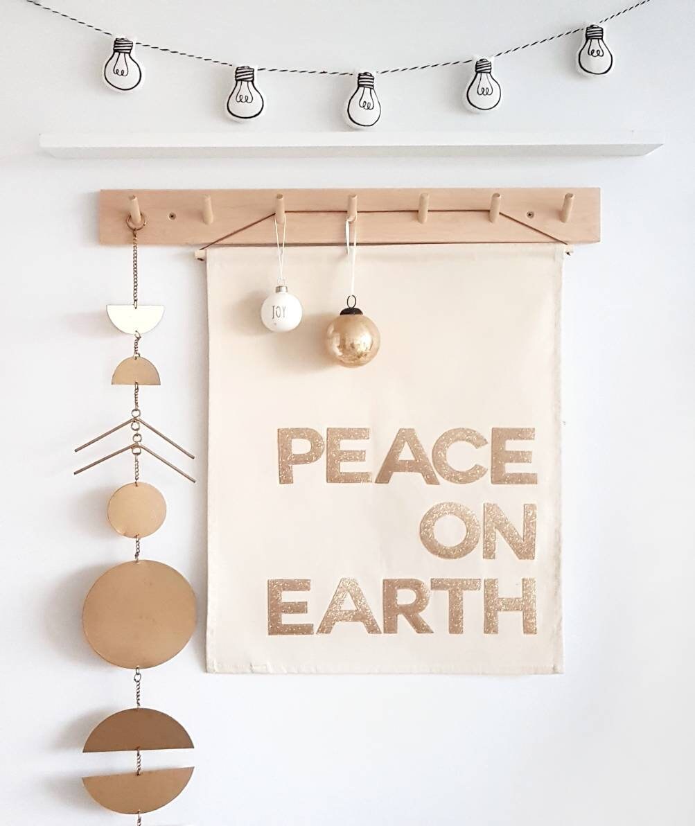 Peace on Earth Christmas banner